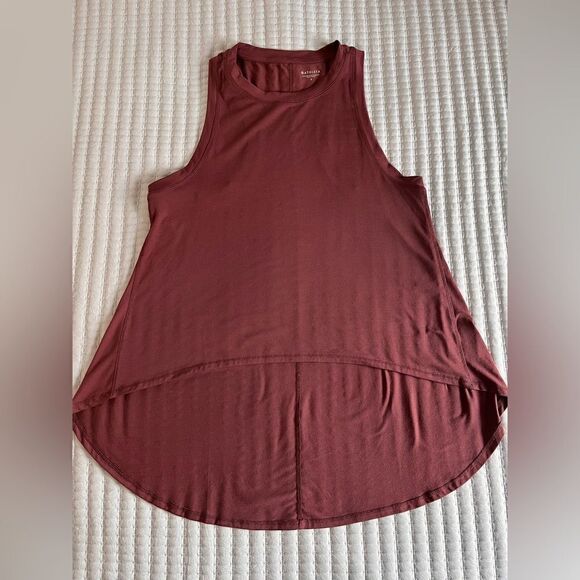 Athleta Essence Relaxed High Low Athleisure Tank Size Small Antique Burgundy EUC - Picture 9 of 11